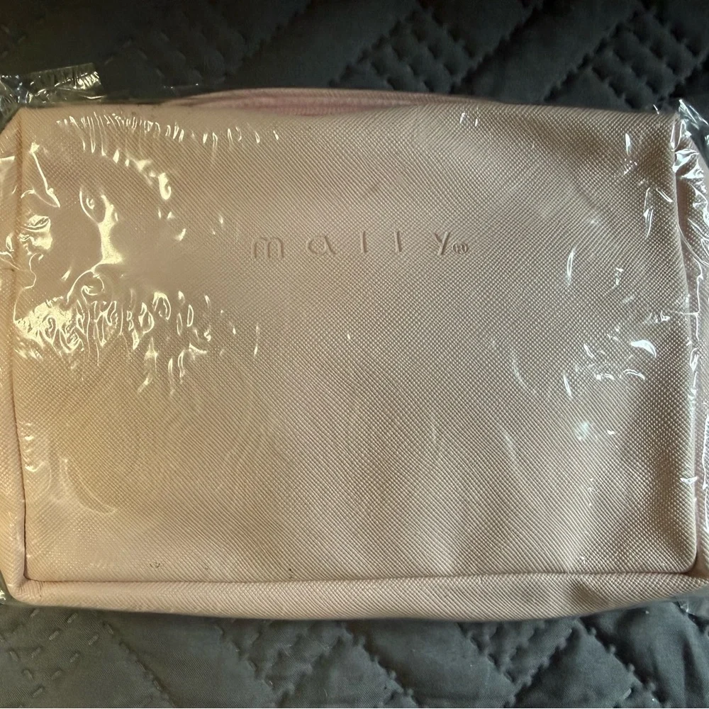 Mally Beauty Blush‎ Pink Makeup Cosmetic Bag New
